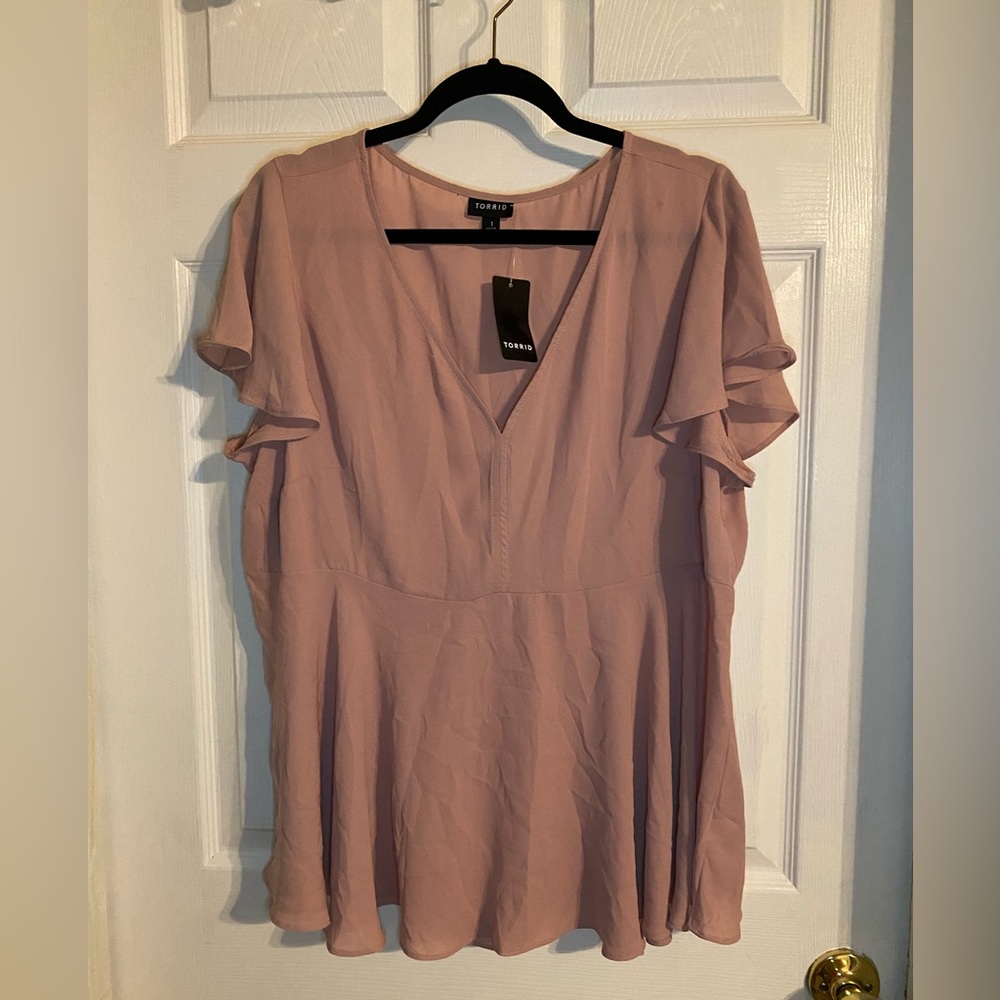 Torrid pale pink top